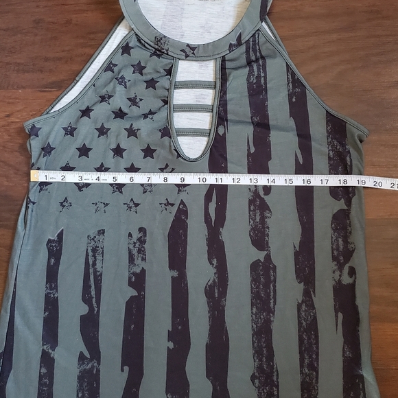 Stars & Stripes Hollow Tank - Picture 6 of 6